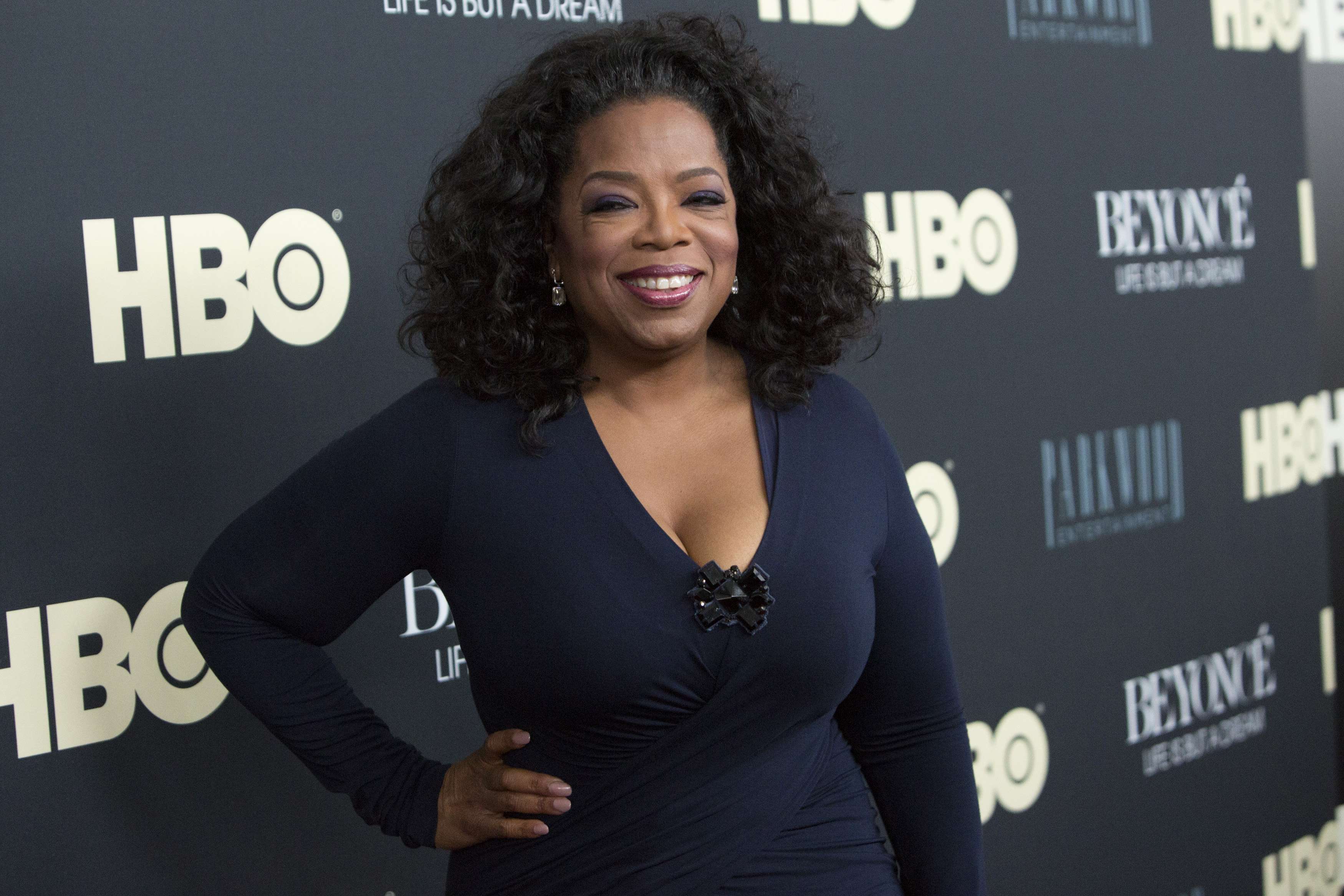 Dünyaca ünlü televizyon yıldızı Oprah Winfrey 55. yaş gününde çalışanlarına...