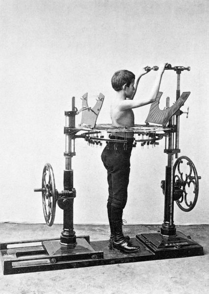 vintage-weight-lifting-machines-18