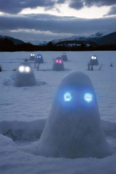 creative-snowman-ideas-34-5853e06e3ffa9__605
