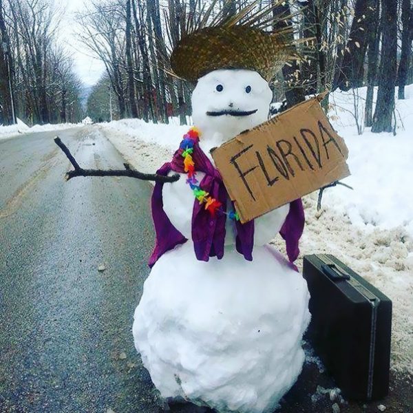 creative-snowman-ideas-54-5853ec68d23fc__605