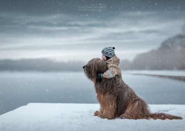 little-kids-big-dogs-photography-andy-seliverstoff-57-584fa981a2f8b__880