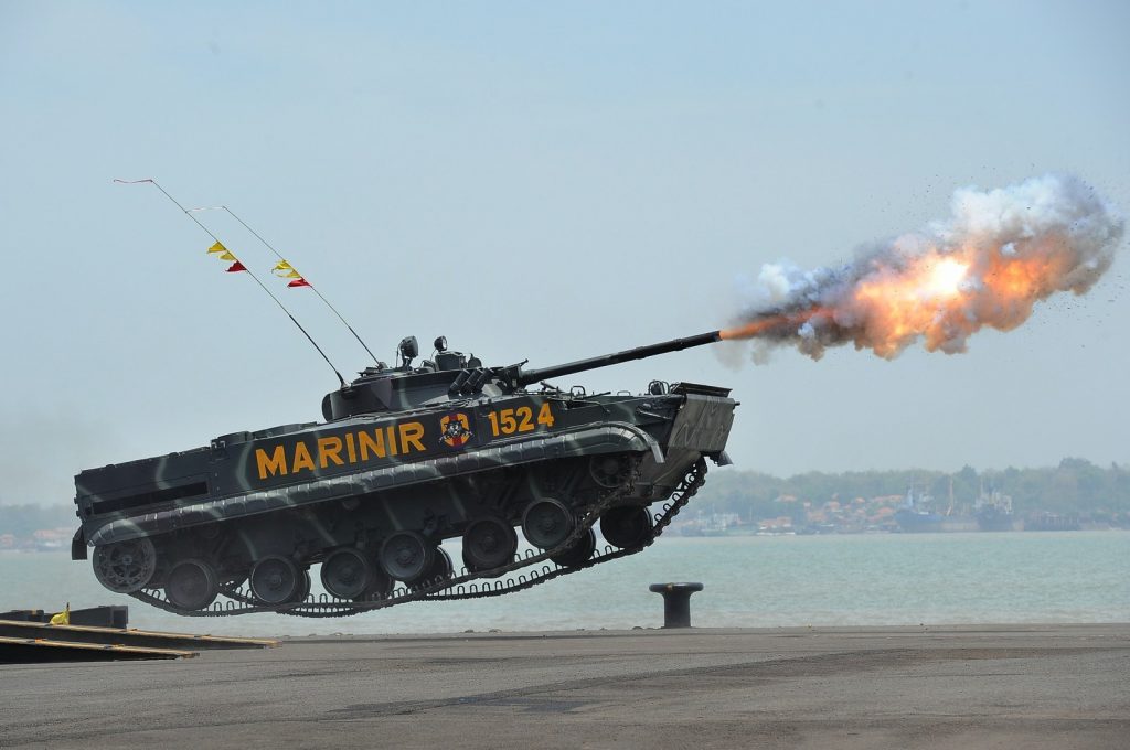 Perfectly-Timed-Military-Photos-24-1024x680