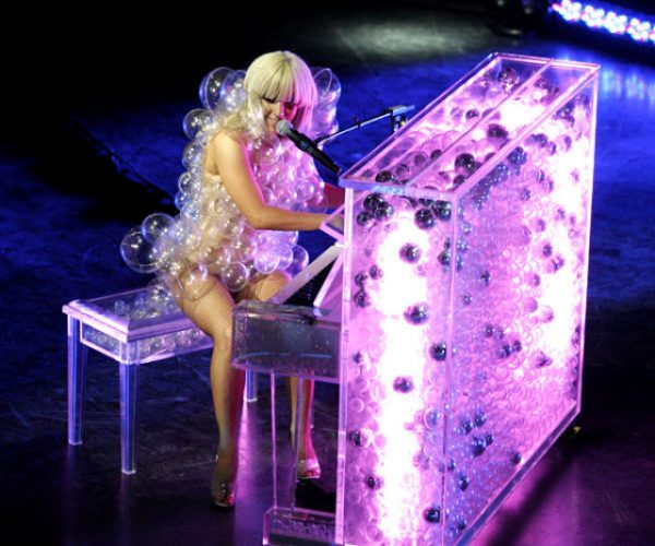 05lady gaga