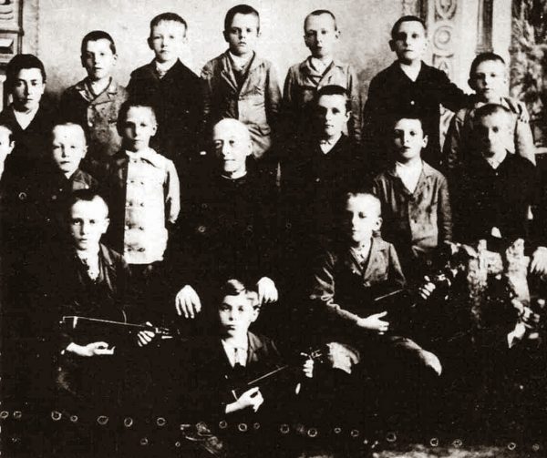 Lambach Choir School - Mein Kampf - Adolf Hitler