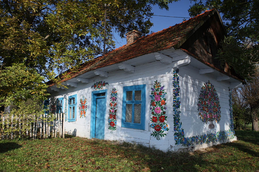 Zalipie-Poland-Painted-Houses-10
