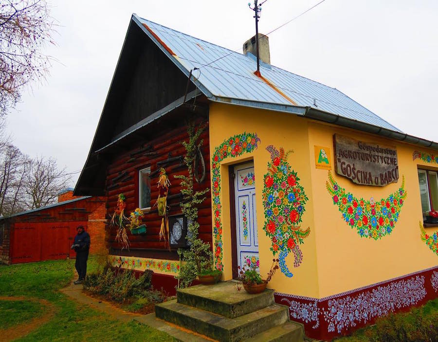 Zalipie-Poland-Painted-Houses-2