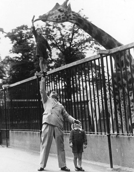 historical-children-playing-photography-17-589dbeeb77230__700