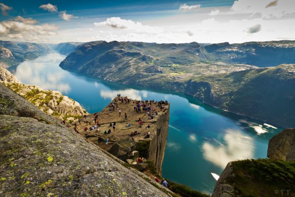 4-2-Preikestolen-2