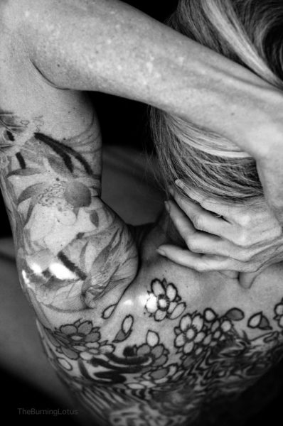 56-year-woman-body-piercing-tattoo-julie-burning-lotus-14-58b3dc46a1ba4-jpeg__700