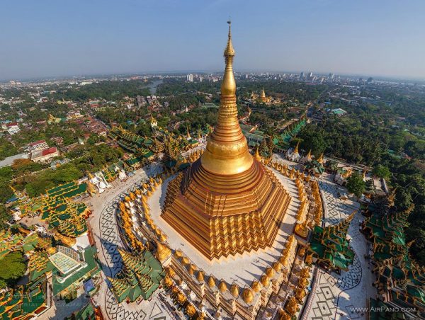 Shwedagon Pagoda (Yangon, Burma)