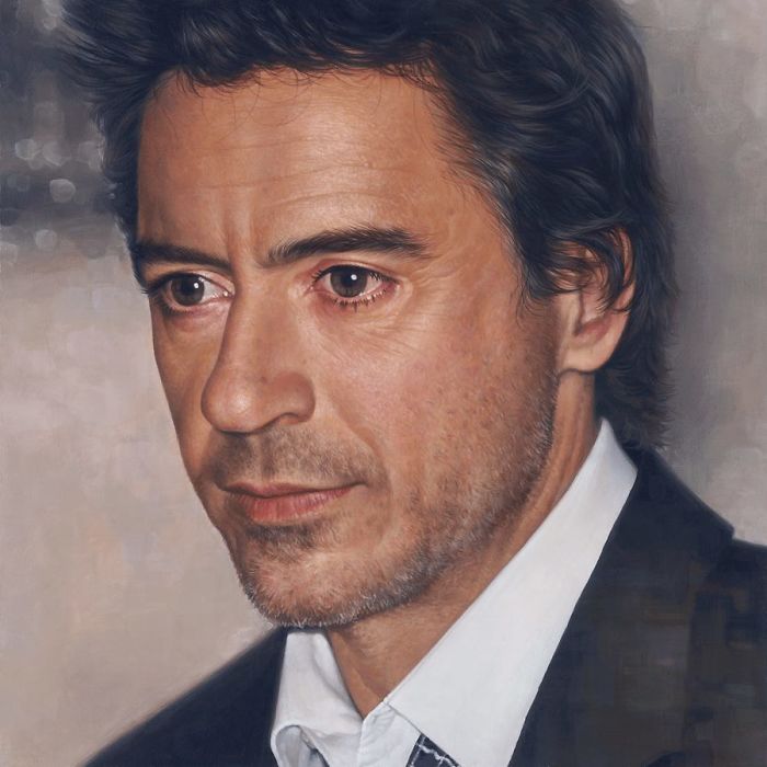 Incredible-artist-portraits-that-are-so-lifelike-they-look-more-like-photographs-than-paintings-58fbb64ae562d__700