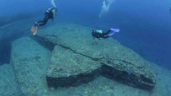 1-Yonaguni-Aniti