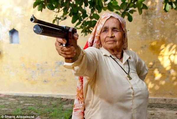 112798_oldest_professional_sharpshooter_Chandro_Tomar
