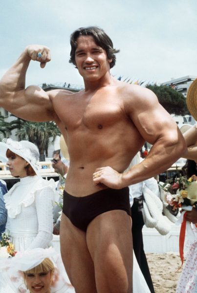 1977-Arnold-Schwarzenegger-presented-documentary-Pumping-Iron