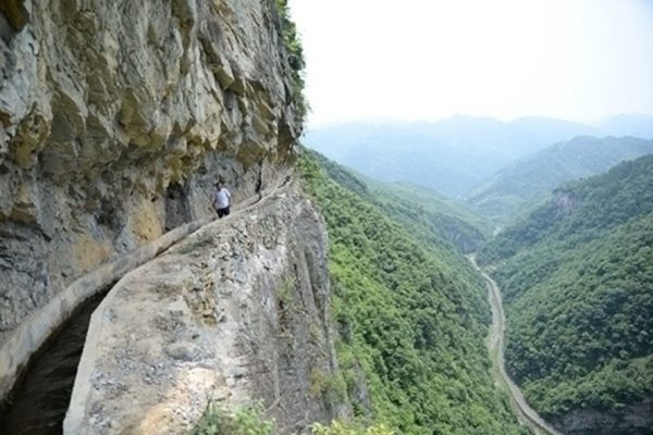 2_huang-dafa-canal-03-889x592