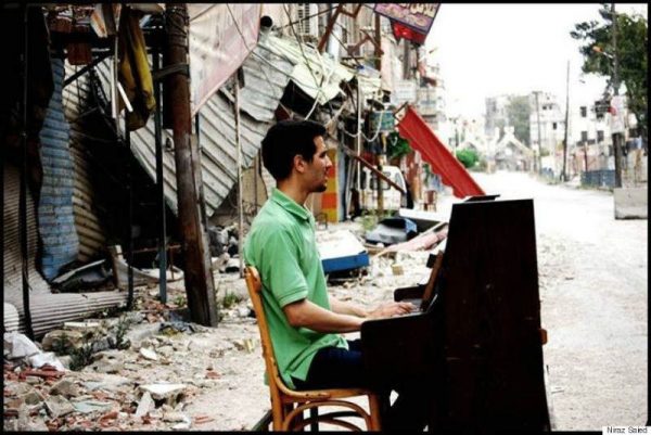Ahmad-pianist