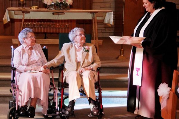 lgbt-wedding-pictures-146-59366746783b8__880