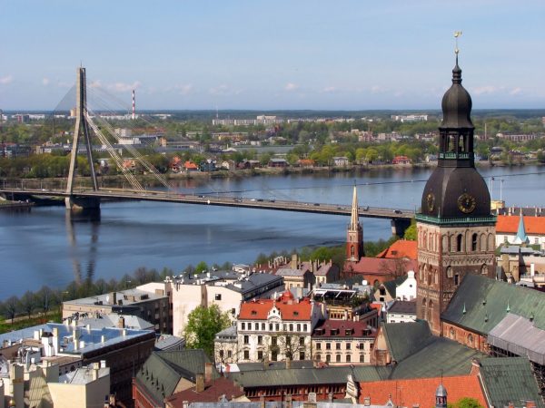 1-Vansu-bridge-over-Daugava-river-in-Riga-Latvia