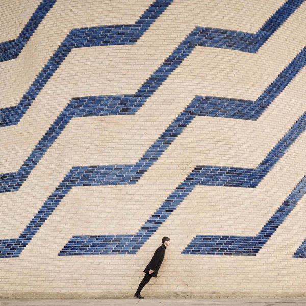 5-aesthetic-architecture-photography-traveling-daniel-rueda-anna-devis-595cb9c866688__880