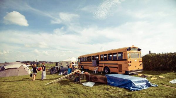 bus-hostel-