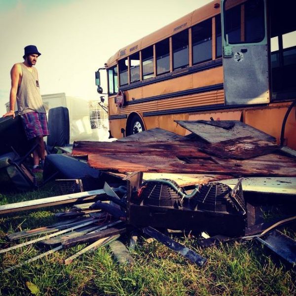 bus-hostel