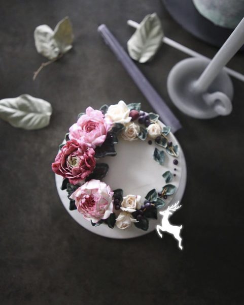 buttercream-flower-cake-atelier-soo-korea-45-598aade58ede2__700