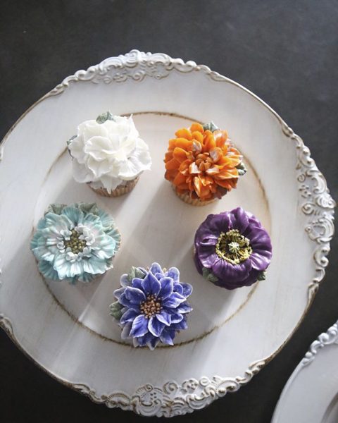 buttercream-flower-cake-atelier-soo-korea-5-598aad88d9be9__700