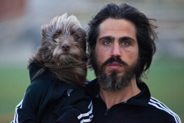 köpeğiyle_aynı_giyinen_adam (20)