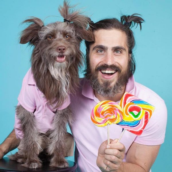 köpeğiyle_aynı_giyinen_adam (40)