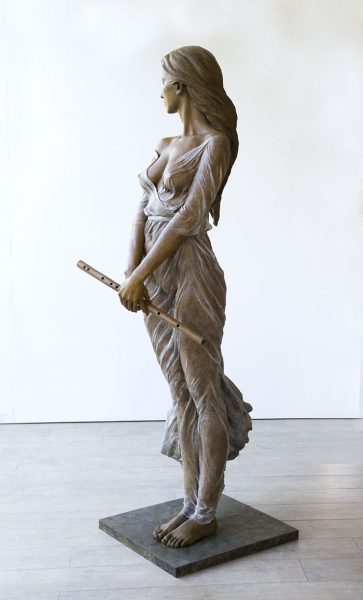 realistic-female-sculptures-luo-li-rong-13-59c8a3e6e45a1__700