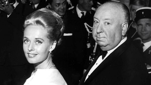 tippi-hedren-alfred-hitchcock