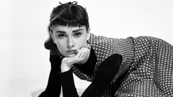 Audrey-Hepburn-Wallpaper