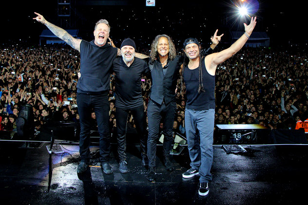metallica-performance-bogota-dec-2016-billboard-1548