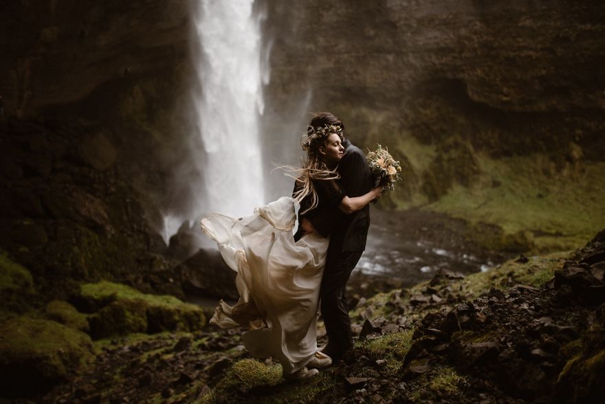 The-Top-50-Wedding-Photos-of-2017-5a4de64701406__880