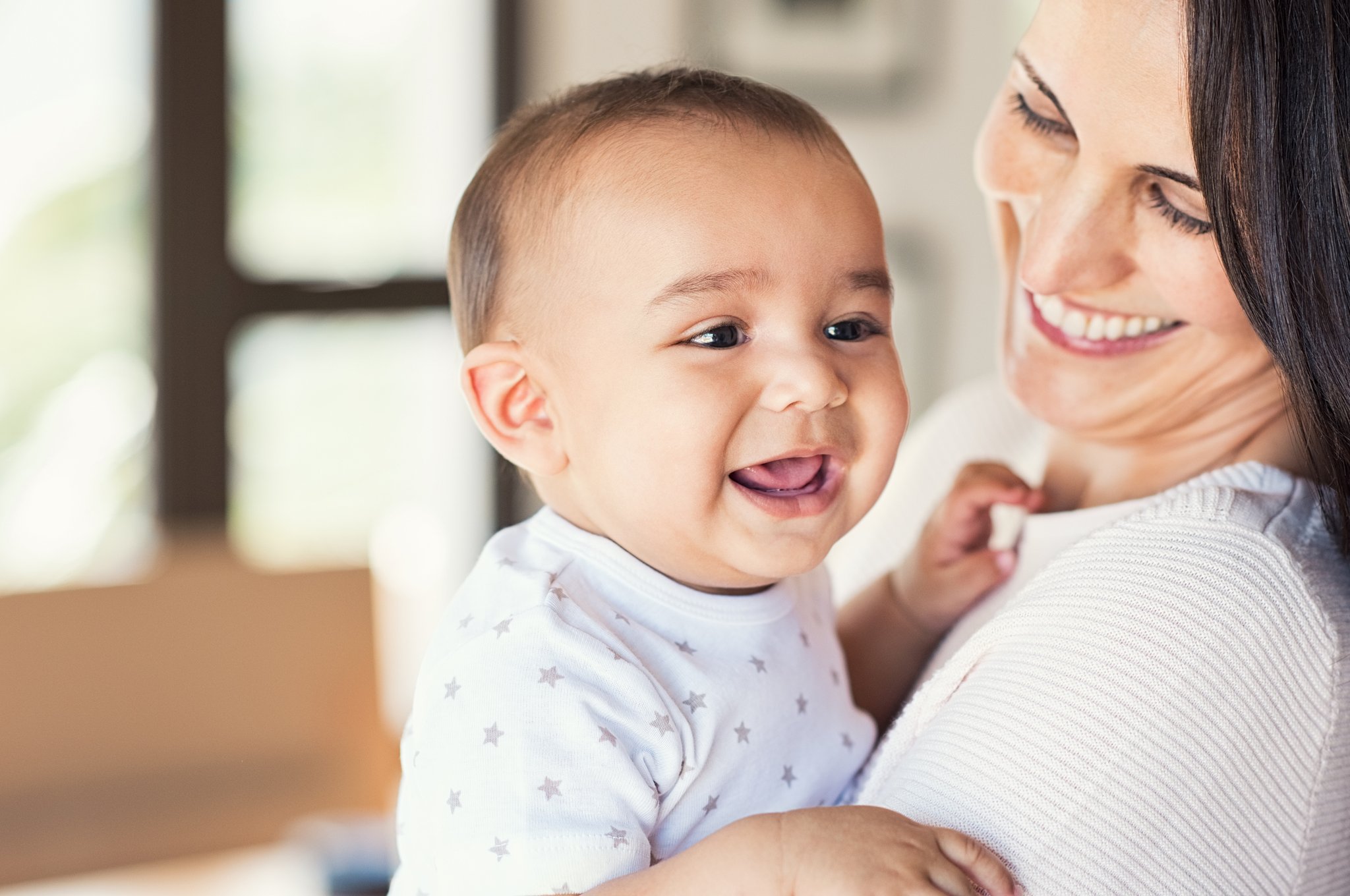 Yeni Anne Olanlar İçin 18 Maddede Bebek Emzirmek