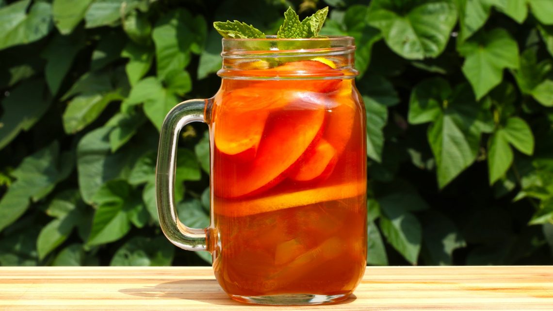 Sıcak Yaz Günlerinde Hararetinizi Alacak 9 Ev Yapımı Ice Tea Tarifi