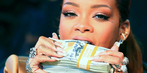 Markaları ve Sesiyle Dünyanın En Zengin Kadın Müzisyeni Olan Rihanna