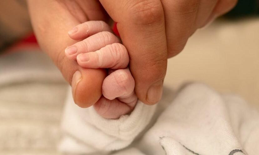 22 haftalik bebeklerin yasamasini saglayan mucizevi calisma