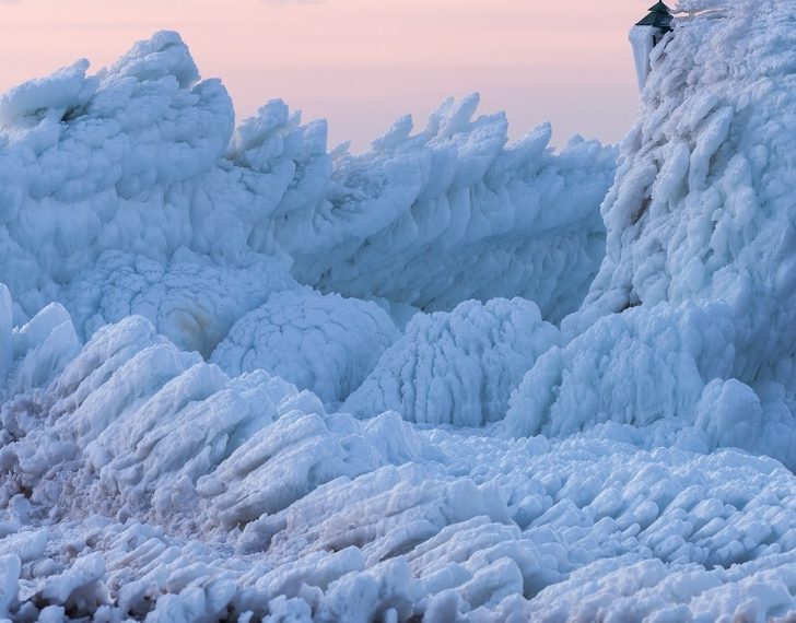 muhteşem doğa olayları Donmuş dalgaların görüntüsü