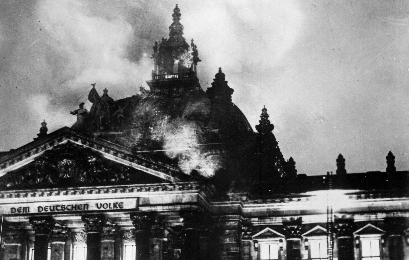 Reichstag Yangını