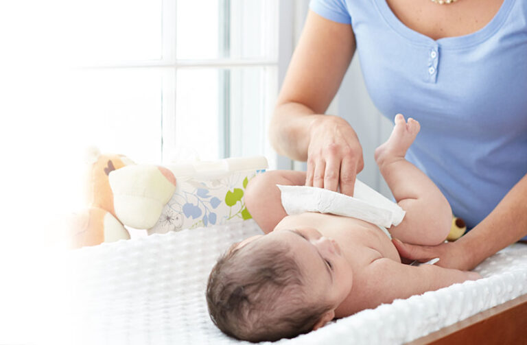 Bebek Bakım Çantasında Mutlaka Bulunması Gereken 24 Şey