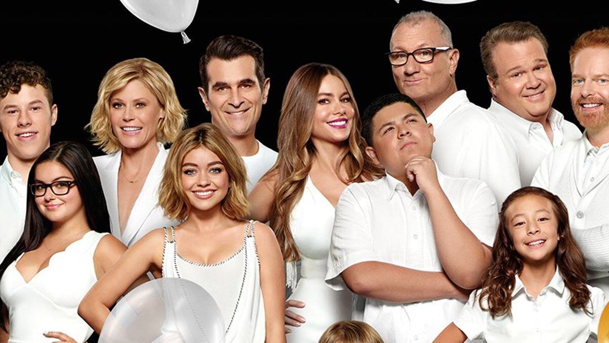 Modern Family bol ödüllü diziler listelist