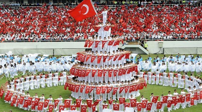 eski 19 mayıs kutlamaları 12 eylül darbe ismi listelist