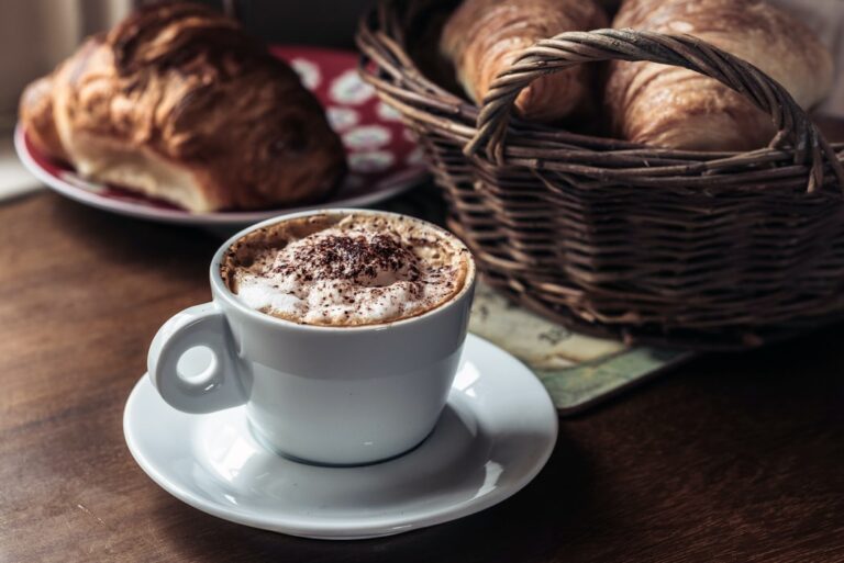 Mocha Tarifi Çikolata İle Kahveyi Harmanlayan Mocha Nedir, Nasıl Yapılır?