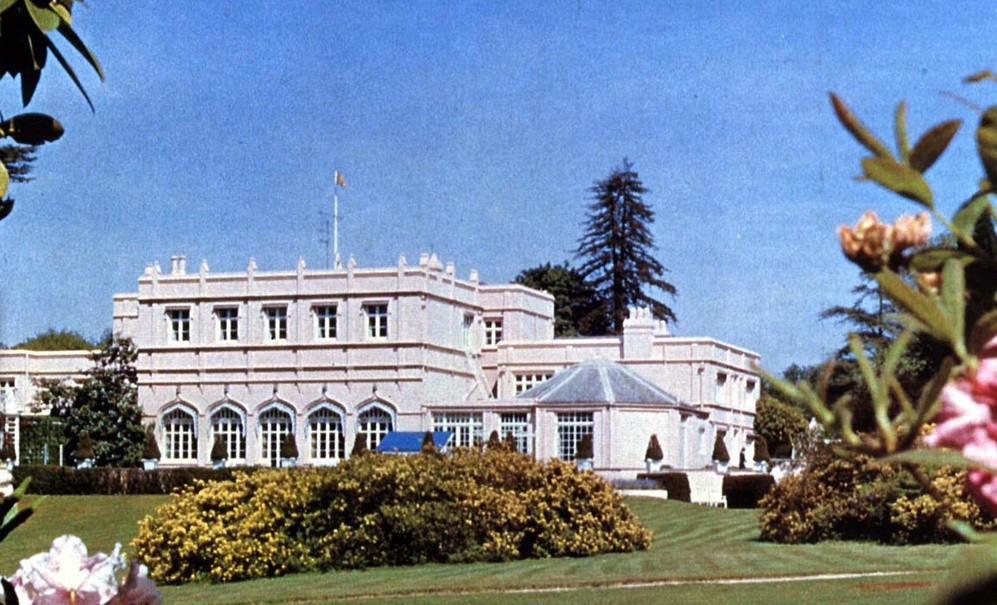 Kraliyet ailesinin yaşadıkları yerler
